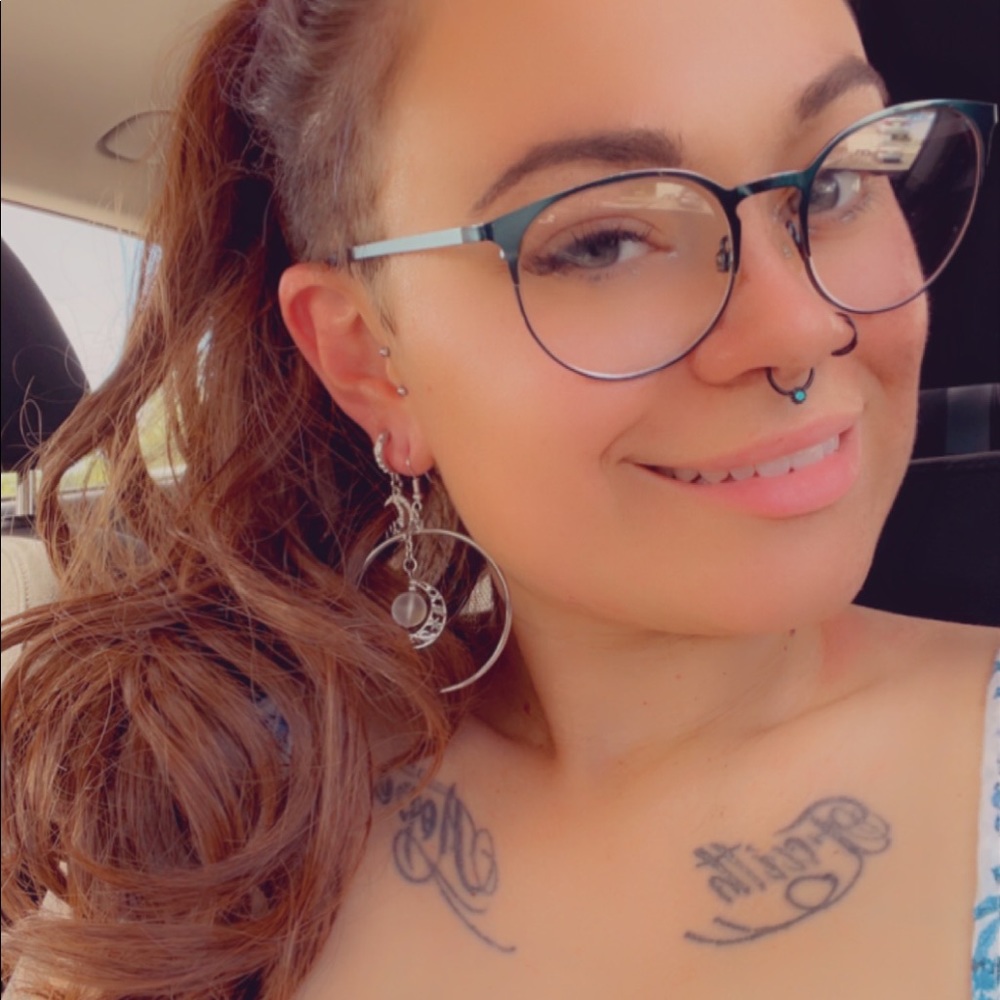 Meet your Posher, Shiane